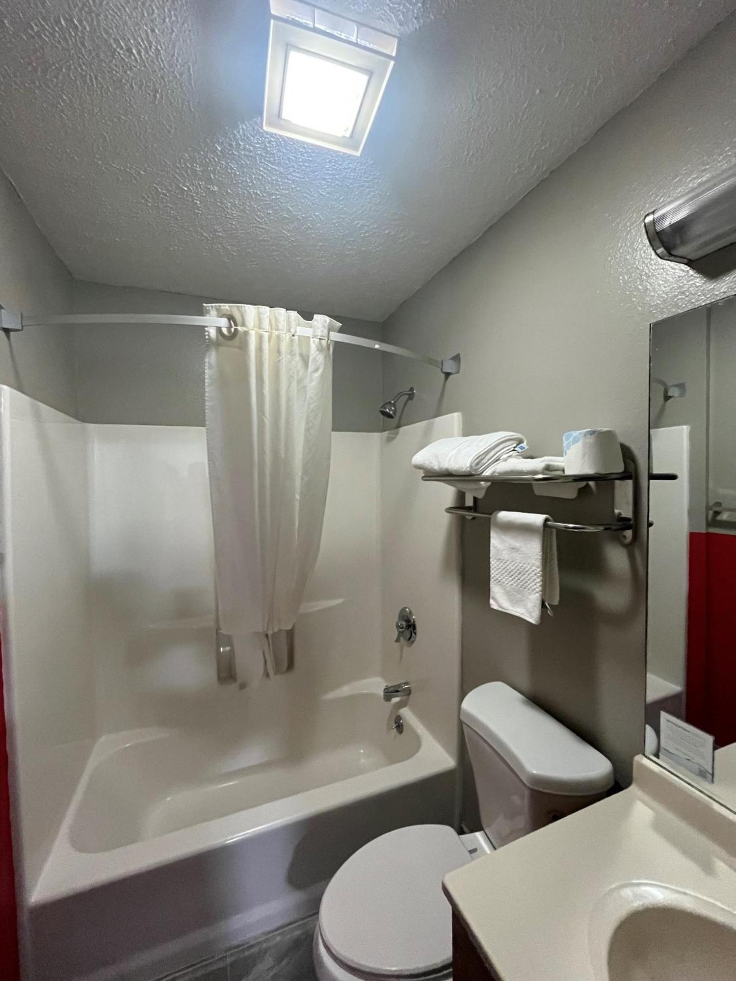 Super 8 By Wyndham Blair Exterior foto