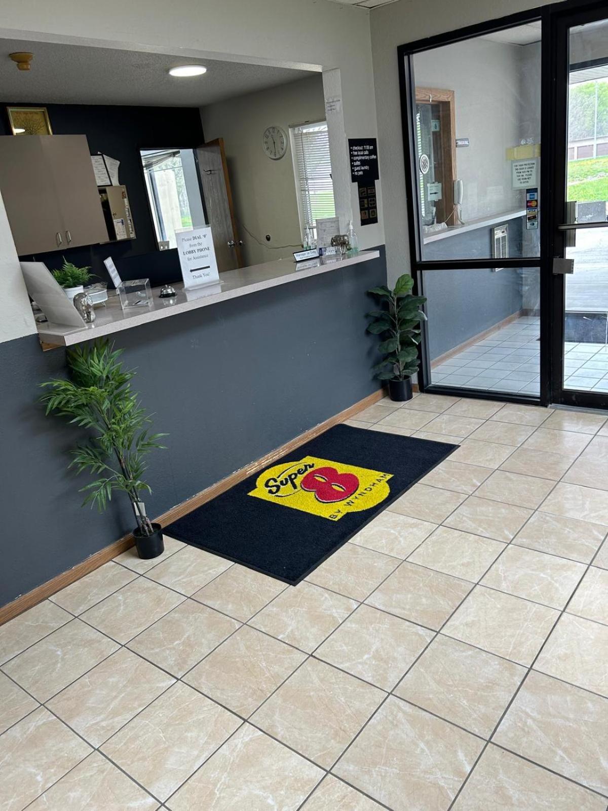 Super 8 By Wyndham Blair Exterior foto
