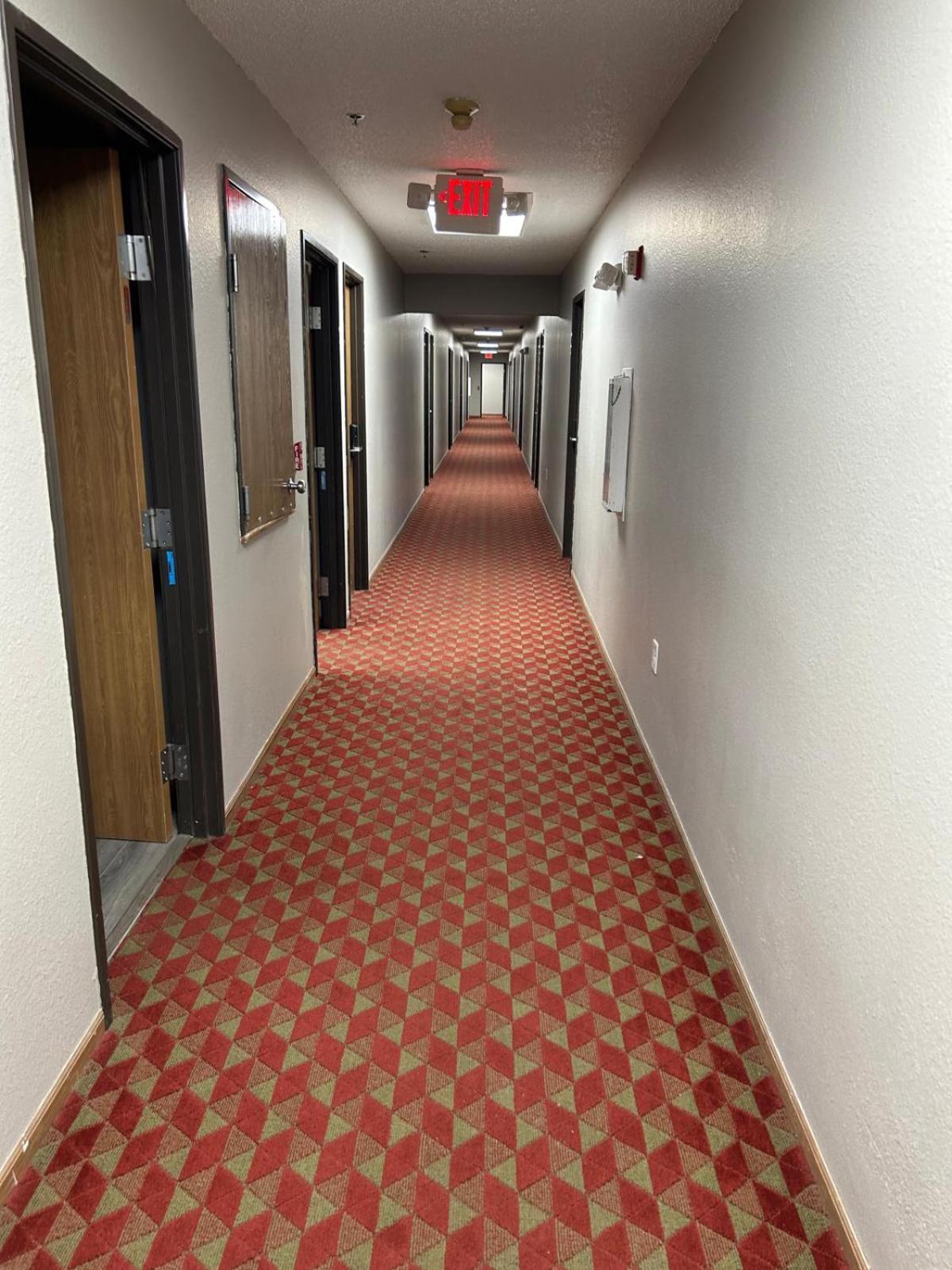 Super 8 By Wyndham Blair Exterior foto